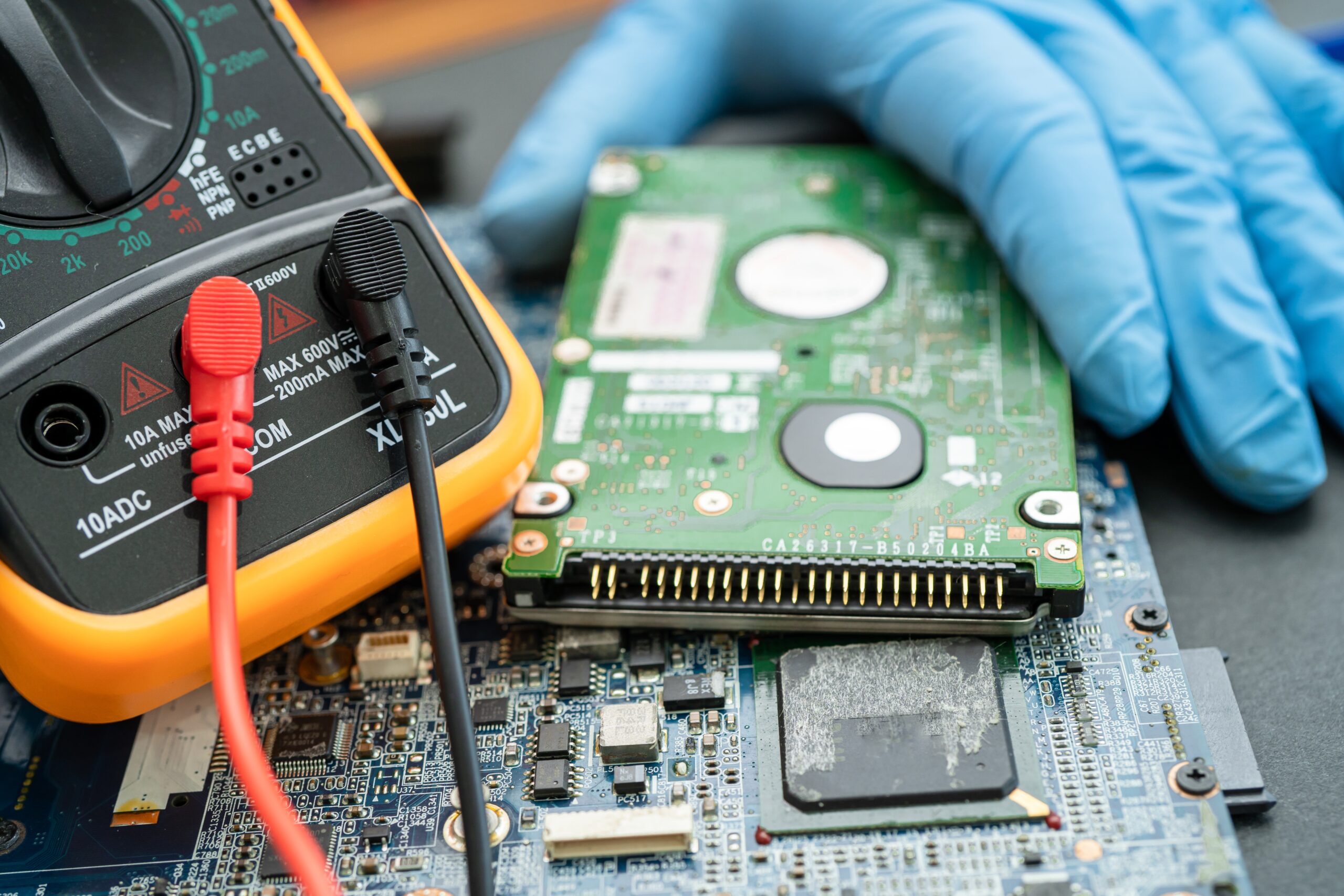 Testing electrónico: qué pruebas necesita un producto antes de salir al mercado 